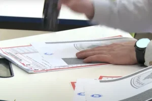 2025-10-12-080153-faststone-image-viewer-7.8-830x553