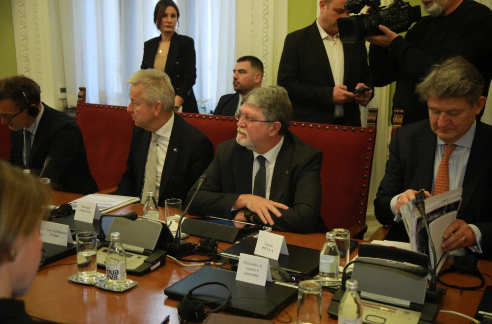 206369_sns-eu-delegacija-23012026-0002_f