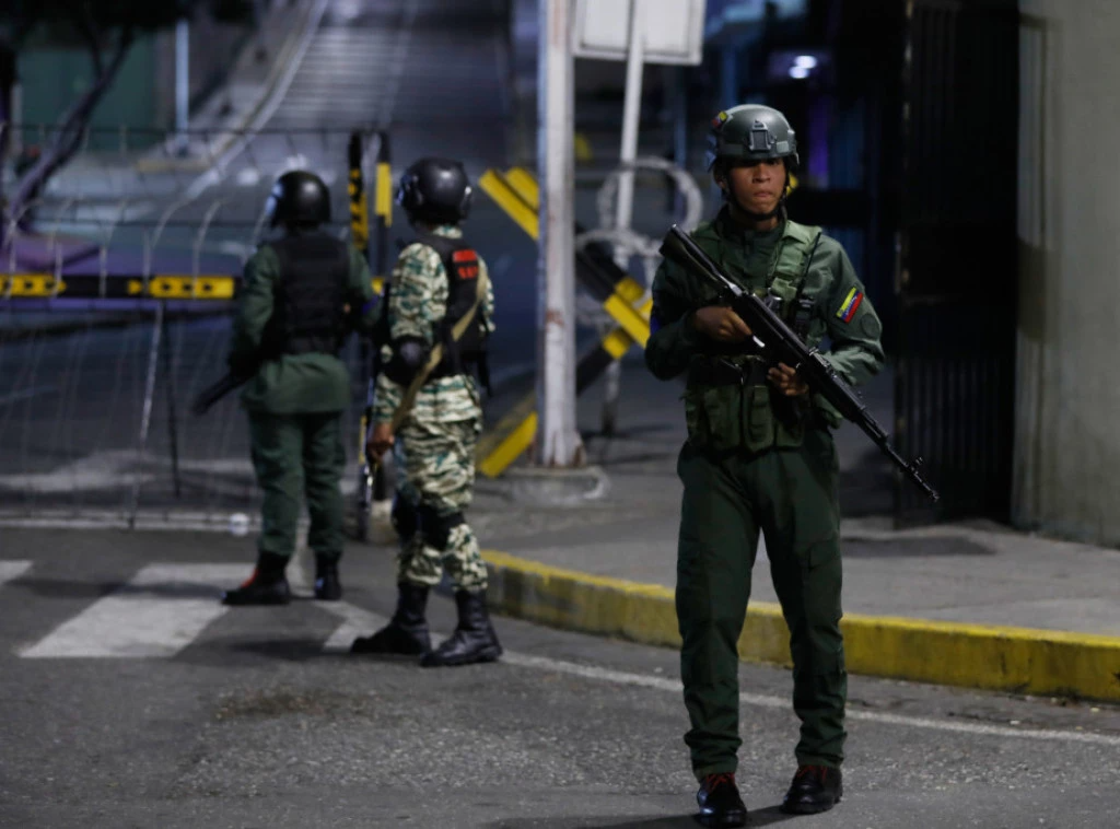 338682_venezuela-us_f