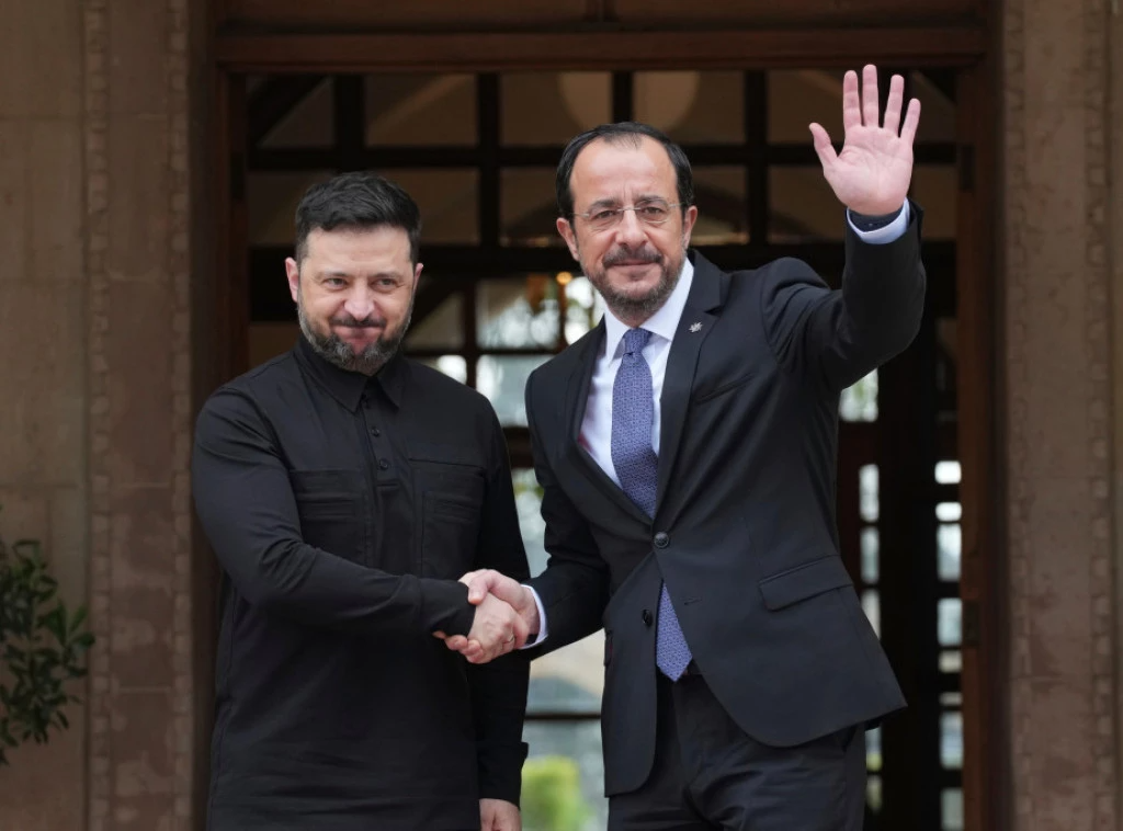 340338_cyprus-eu-ukraine_f