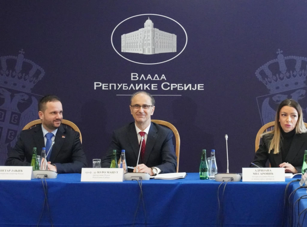 347187_vlada-sednica-macut_f