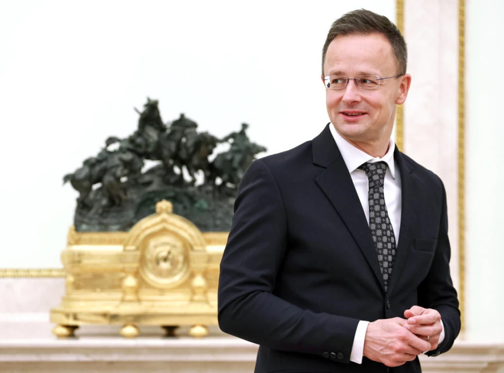 348836_russia-hungary_f