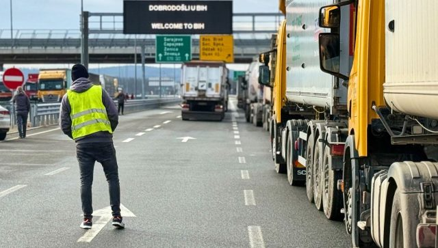 kamioni-protest-beta--640x363